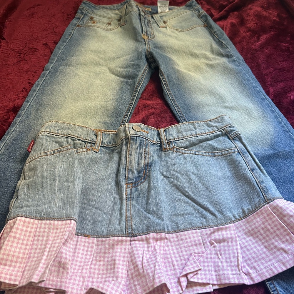 1 pair of crop pants Paris blues a sz3 and one mini size 3tyte jeans